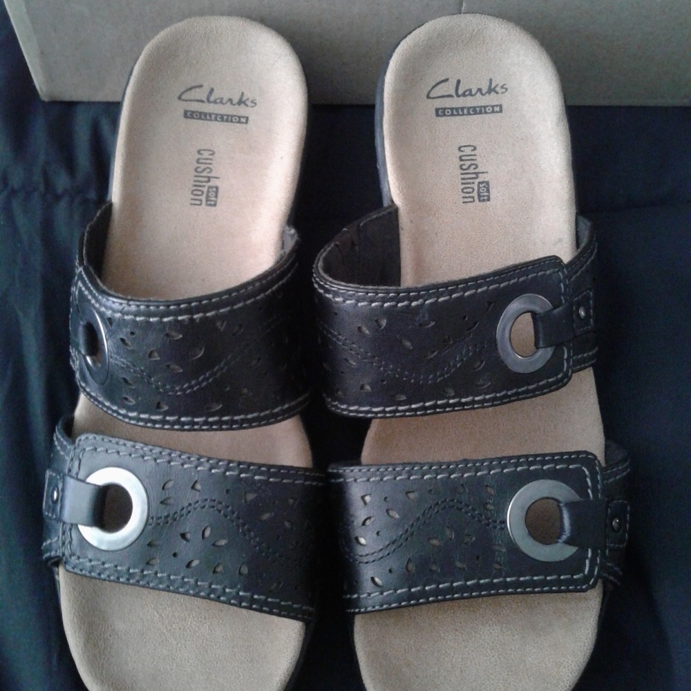 Clarks "Lexi" slip on sandals